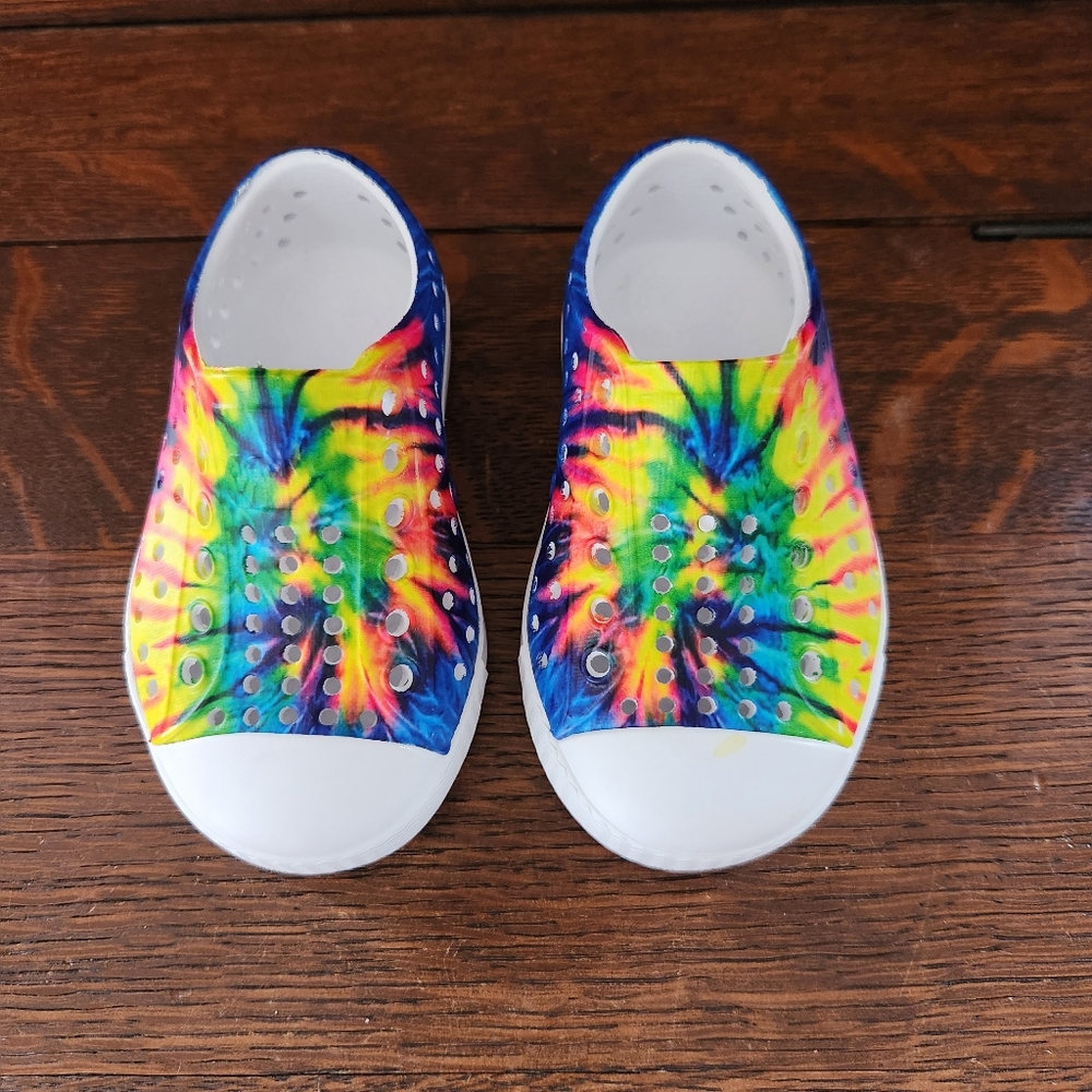 Girls Tie Dye native Toddler Shoes Size 5